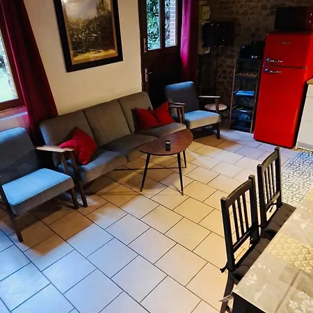 Holiday home Normandie Authentique & Grand Terrain - Maheru